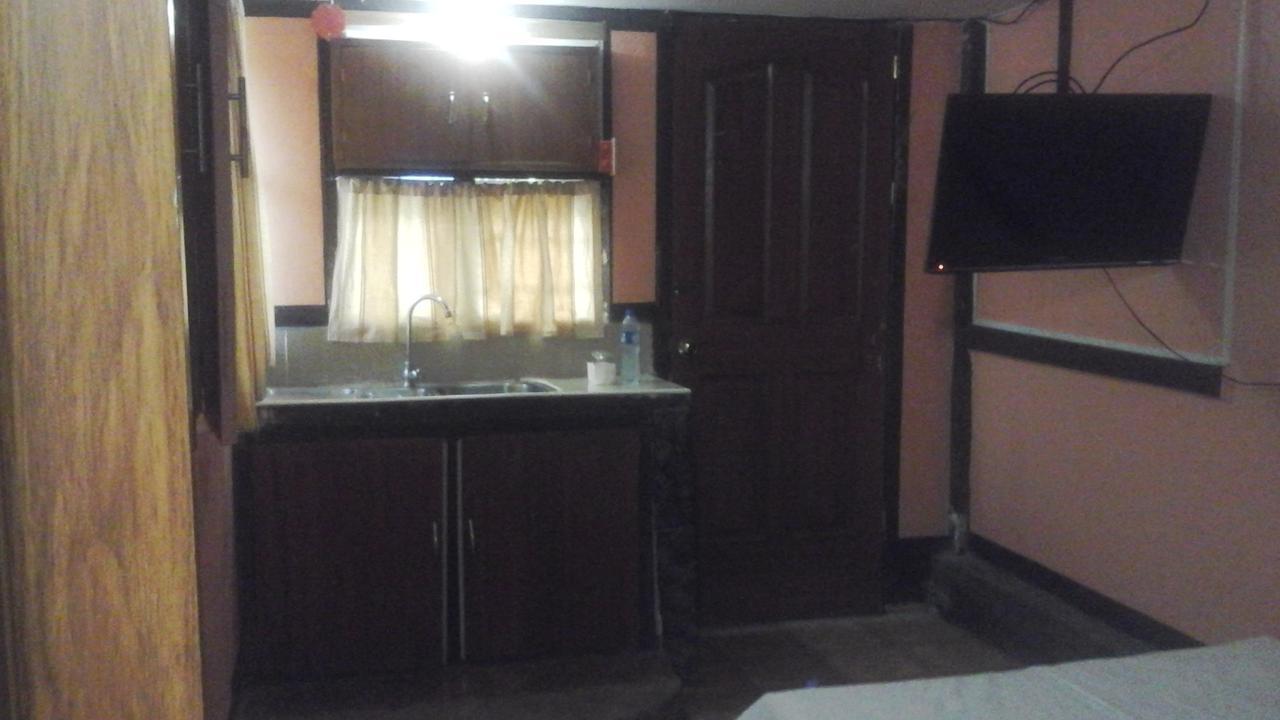 Larmar bed&breakfast Puerto Princesa Exterior foto